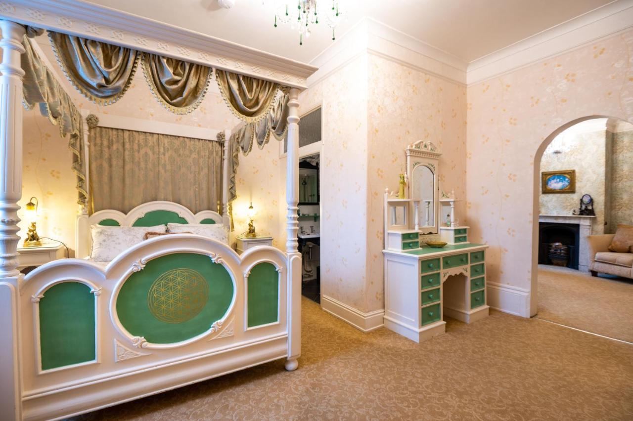 Enchanted Manor Niton エクステリア 写真
